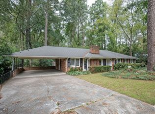 5860 Greenbrier Rd, Sandy Springs, GA 30328