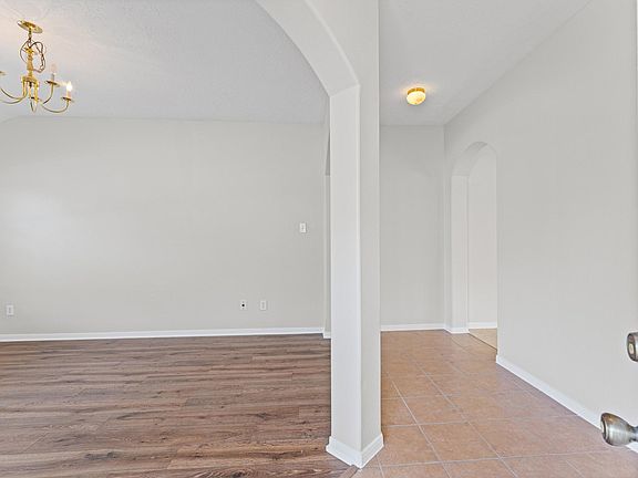 3rd image of 21218 Rezanof Rd