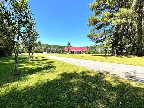3rd image of 5013 Butterfly Hill Ln