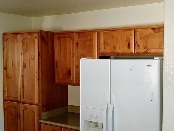 4th image of 4636 Redwood St