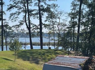 105 Obrey Dr, Carrollton, VA 23314