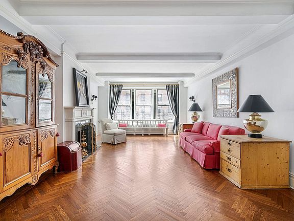 2nd image of 25 E 86th St #3A