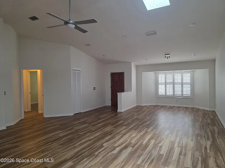 1825 Fox Bay Dr — Photo 6