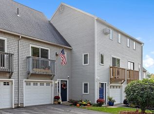 70 Profile Cir, Nashua, NH 03063
