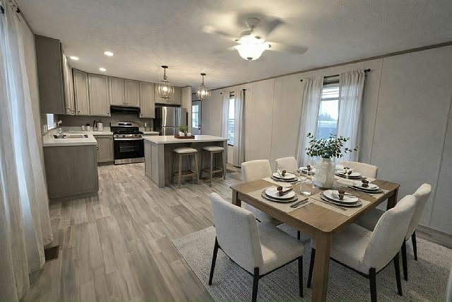 2nd image of 4912 Itasca Dr #12