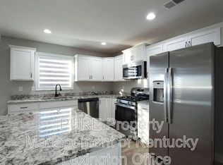 521 Sapphire Dr, Berea, KY 40403