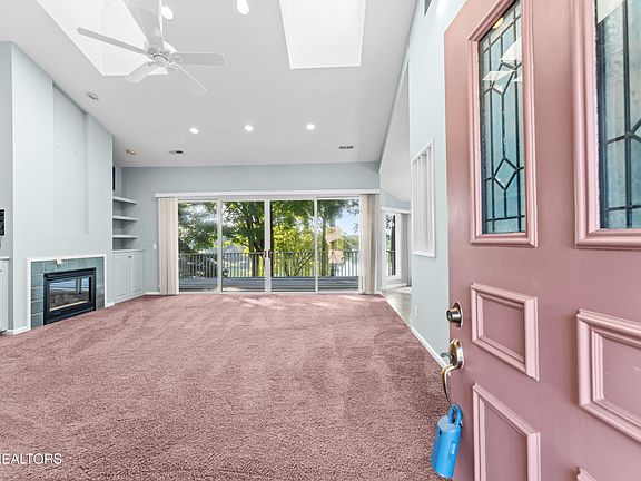 3rd image of 301 Kiyuga Way