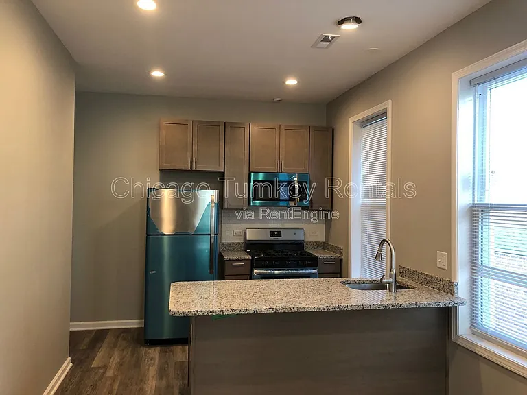 2951 W 25th St #2R — Photo 3