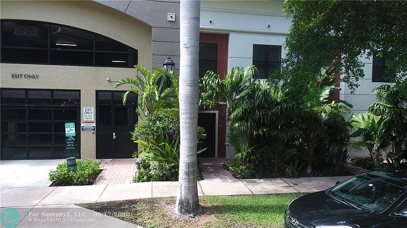 2nd image of 888 S Douglas Rd APT 106