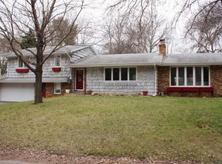 5016 Crown St, Minnetonka, MN 55345