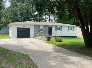 145 Lee Dr, Crossville, TN 38555