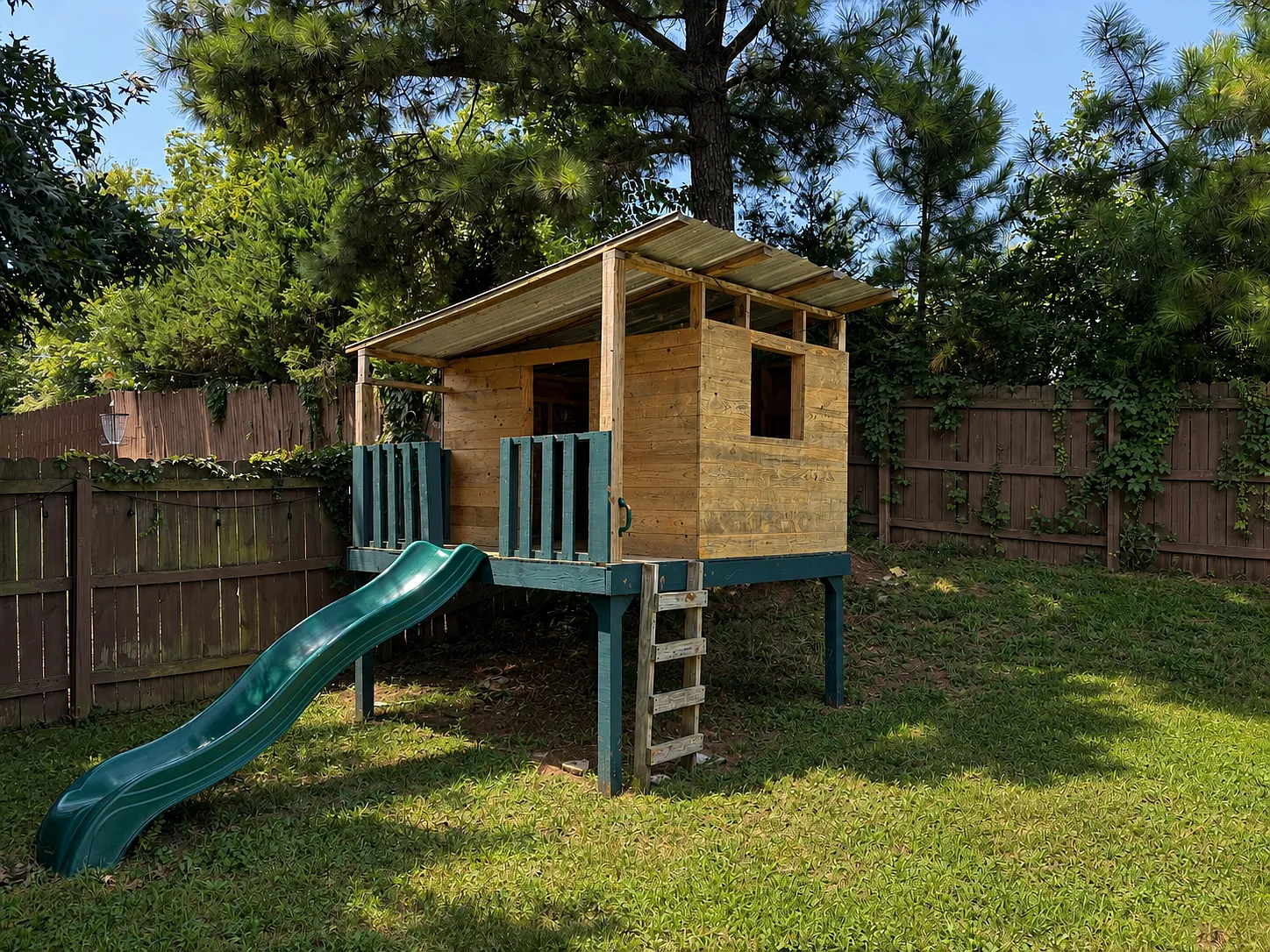 4 bed, 2.5 bath, 2290 sqft, $2,900 — Photo 4