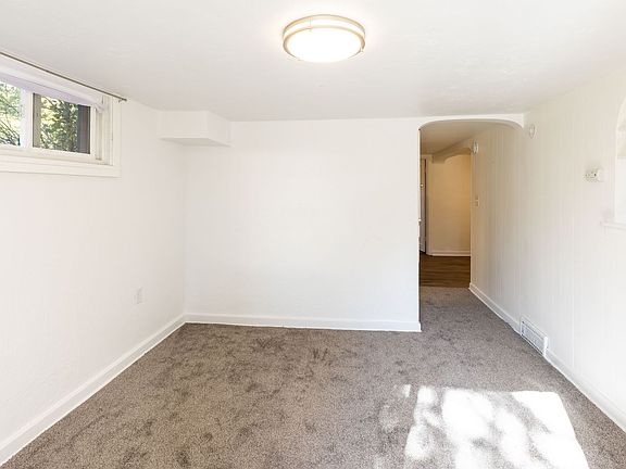 4th image of 655 K St