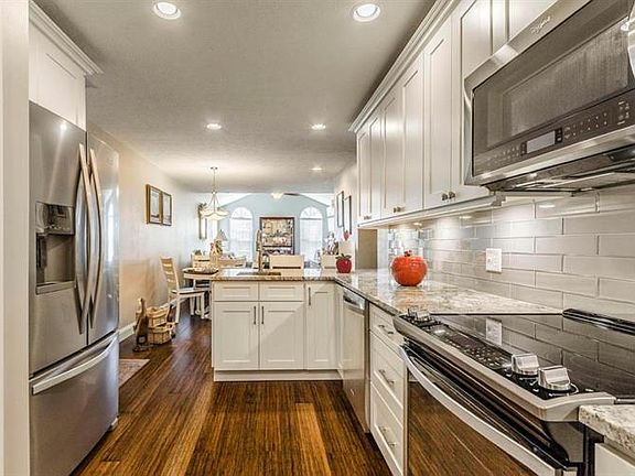 3rd image of 95 Villa Side Ln