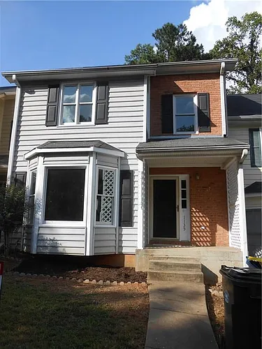 1135 Country Club Pl NW Photo 1