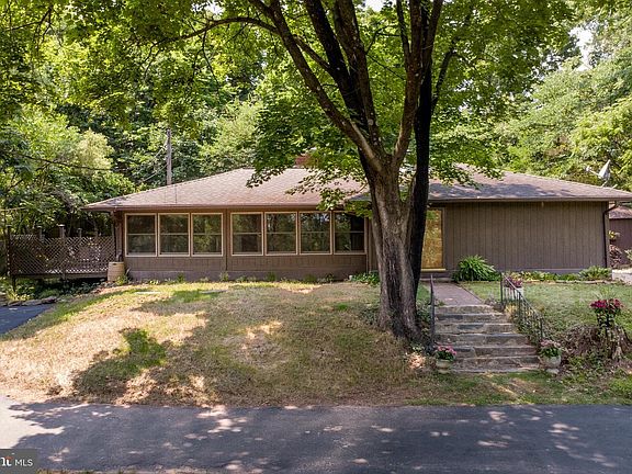 2nd image of 6475 Lower York Rd
