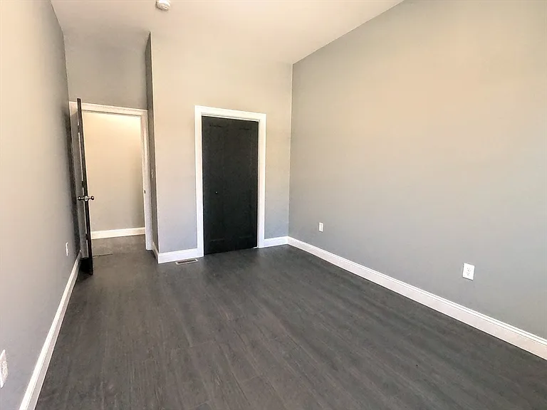 2 Sunnyside St #1 — Photo 26
