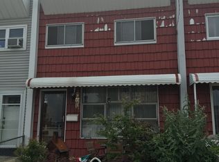 1425 Shore Dr, Bronx, NY 10465
