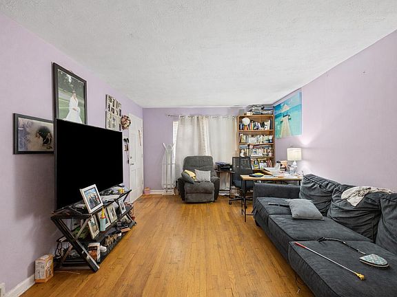 5th image of 1256-1258 Alexandria Dr