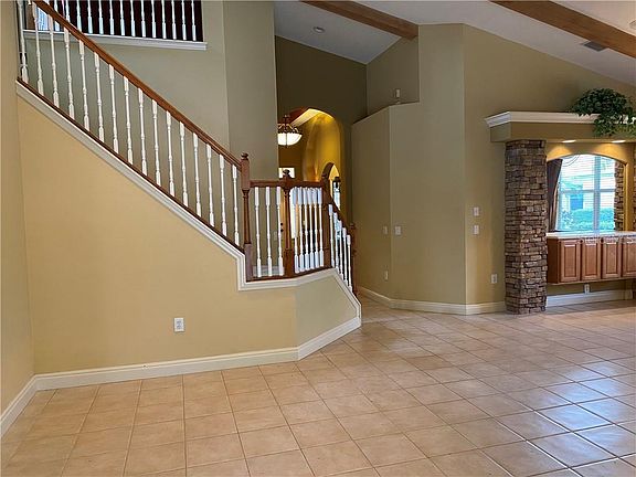 3rd image of 13119 Peregrin Cir