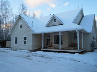 20760 Scenic Dr, Chugiak, AK 99567