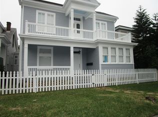 1211 Winnie St APT 4, Galveston, TX 77550