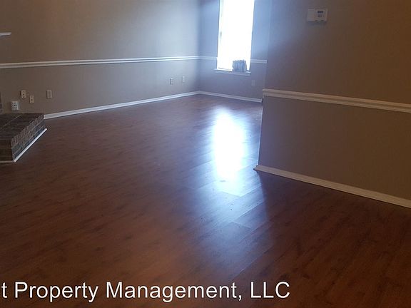 3rd image of 1591 Beaver Trail Dr