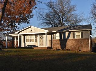 304 Bradley Ct, Hopkinsville, KY 42240