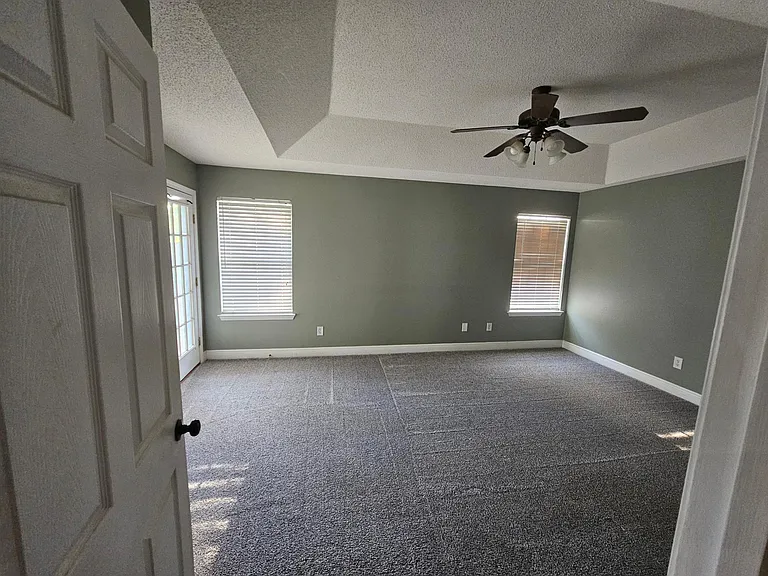 2202 Hagood Loop — Photo 21