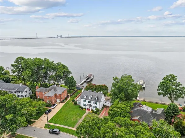 211 Hilton Ter, Newport News, VA 23601