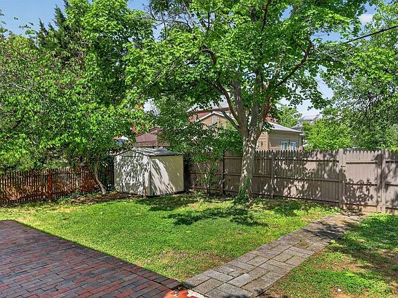5th image of 2112 34th St SE