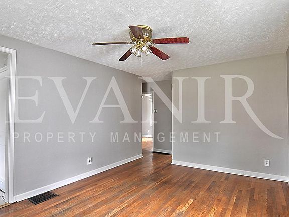 5th image of 2916 Revere Ave