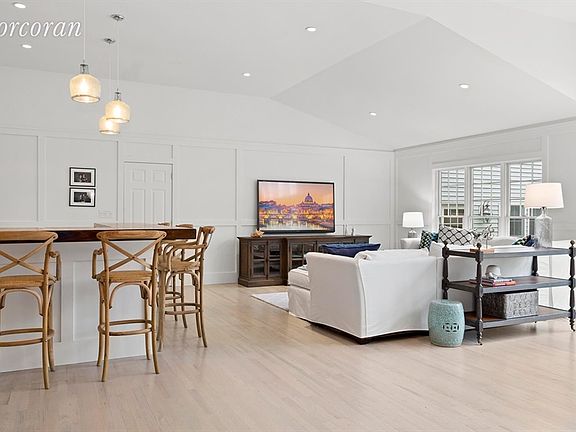 3rd image of 1 Jeffery Ln