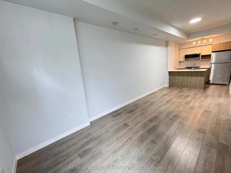 1135 Cooke Blvd #113 — Photo 5