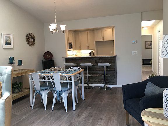 4th image of 2241 Ironstone Dr W
