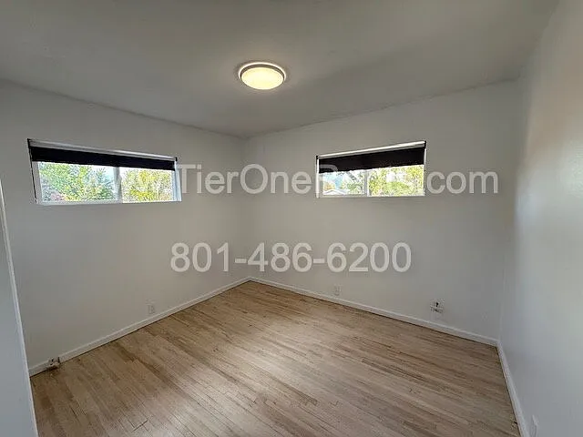556 S Navajo St — Photo 10