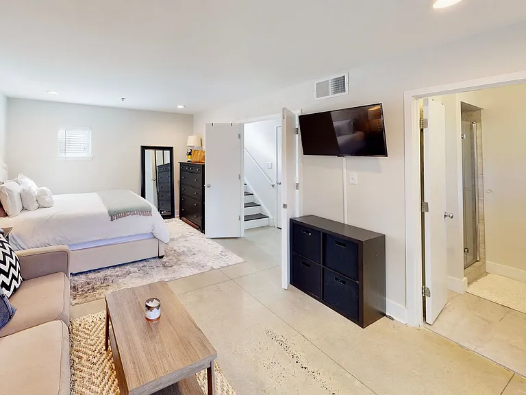 2058 Atherton Heights Ln — Photo 31