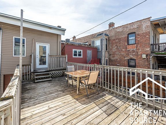 2nd image of 2206 W Erie St #2E
