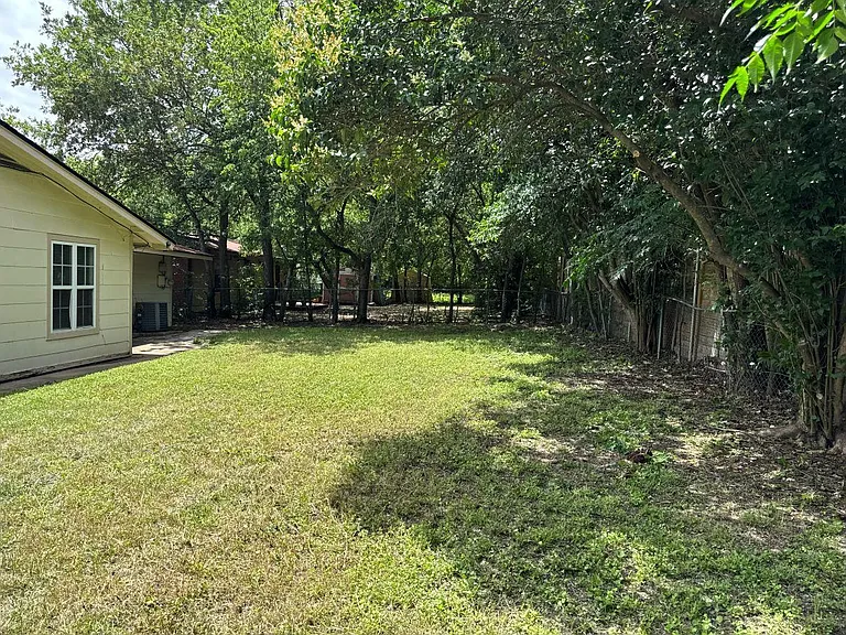 1206 Dwyce Dr — Photo 16