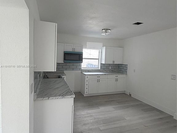 5th image of 40 NW 62nd Ave