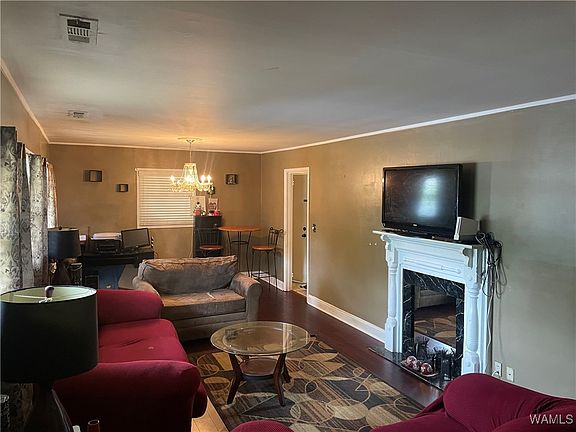 4th image of 31 Southmont Dr