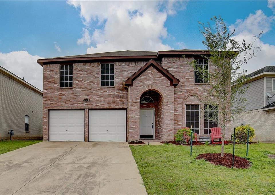 1st image of 2808 N Hampton Dr