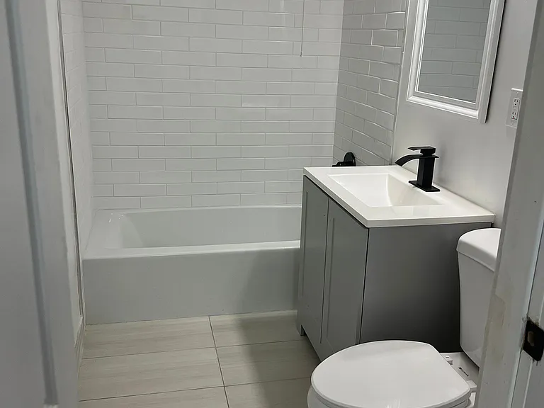 454 Newfield Ave #2 — Photo 6
