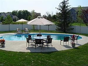 4th image of 5 Surrey Dr