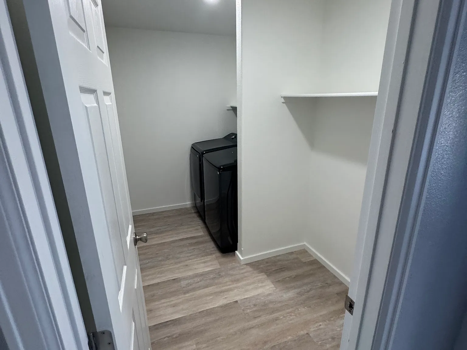 3 bed, 1629 sqft, $2,900 — Photo 2