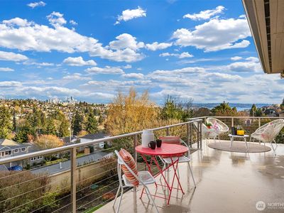 3026 38th Avenue W, Seattle, WA, 98199