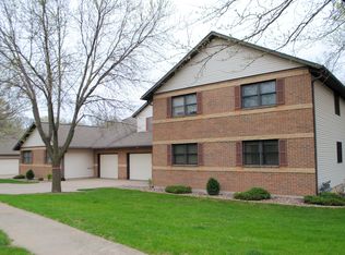 2380 Chaney Rd UNIT 2, Dubuque, IA 52001