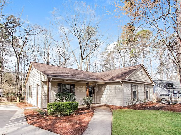 3rd image of 7913 Surreywood Pl