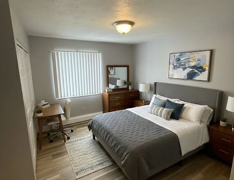 84 W Rebecca St #5 — Photo 13