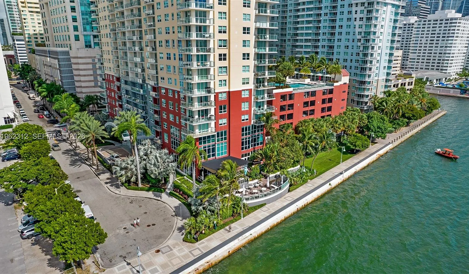 The Mark On Brickell Cond — Photo 2